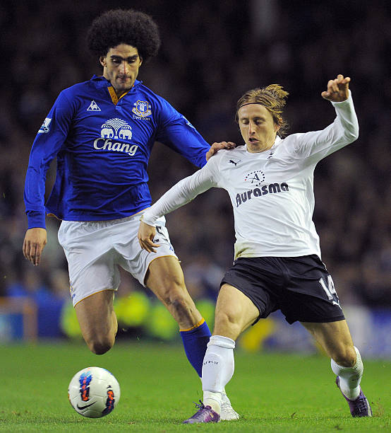 并分析其背 并分析其背